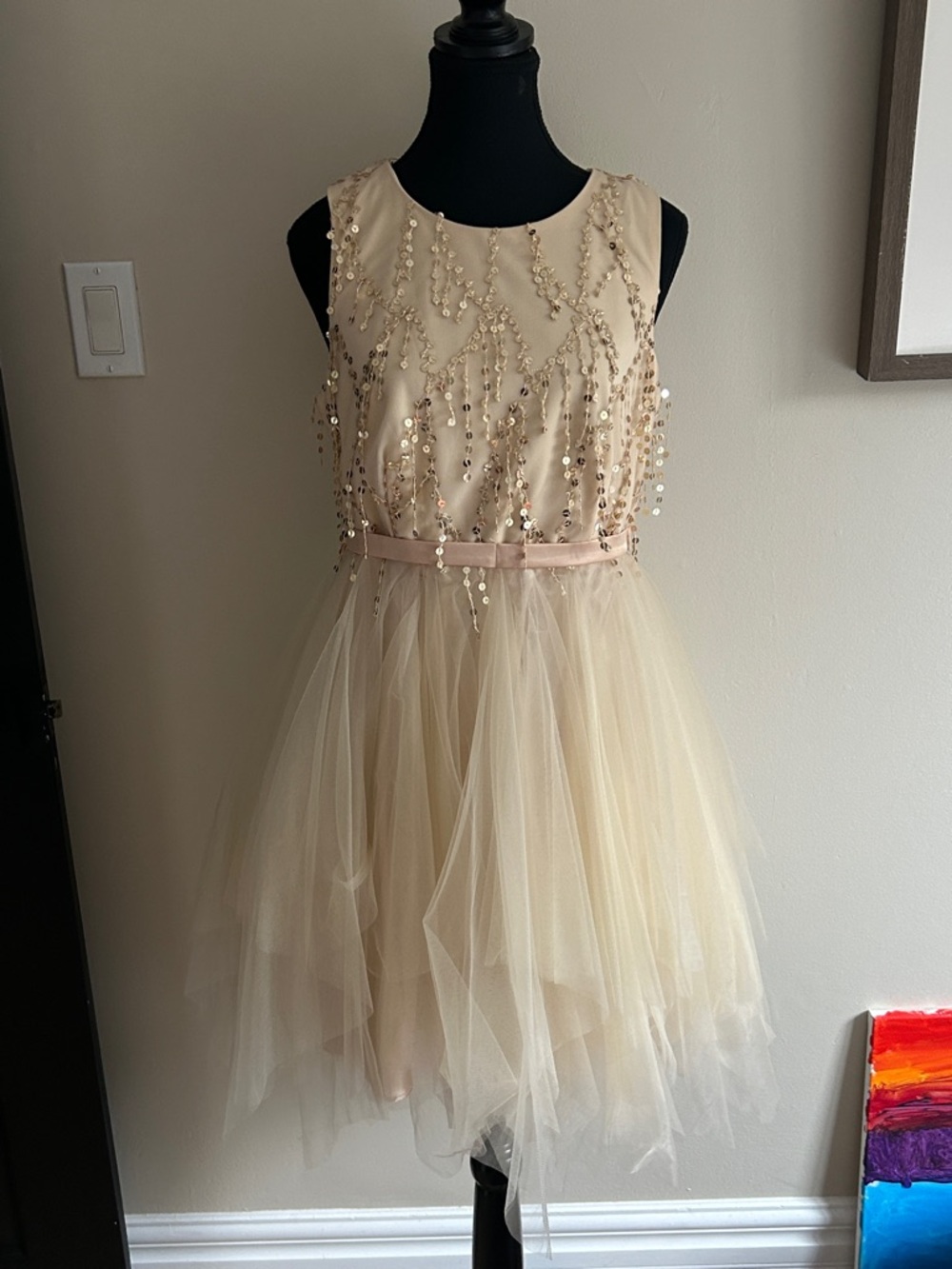le chateau NWT Champagne Sequin Tulle Prom/Party Dress